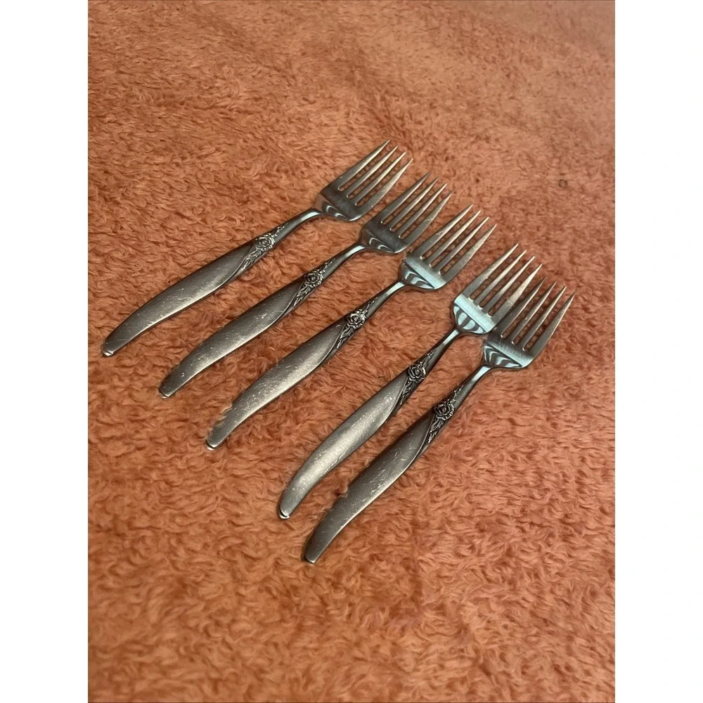 Oneida La Rose Custom Stainless Steel Dinner Fork Set - Lot of 5